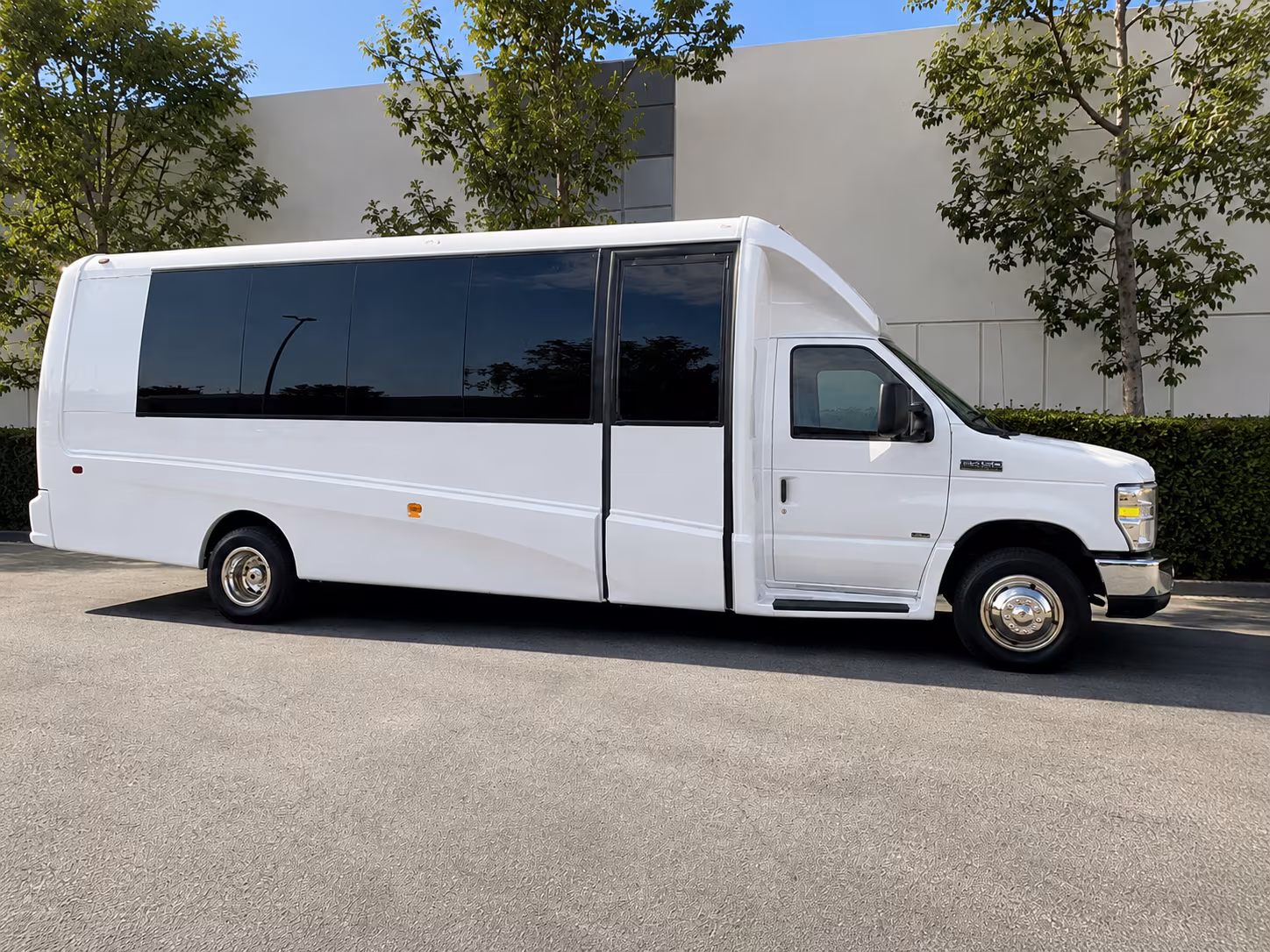 airport transfers from san ont and lax for out of town wedding guests